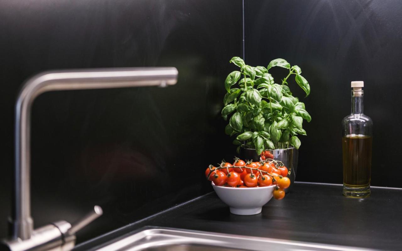 Moliving - Design Hotel & Apartments Duesseldorf-Нойс Екстериор снимка